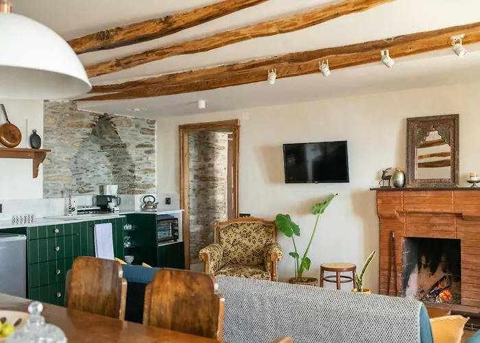 Philos Guesthouse